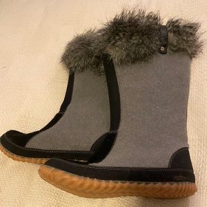 Unique Sorel recycled fiber winter boots W 8 EU 40